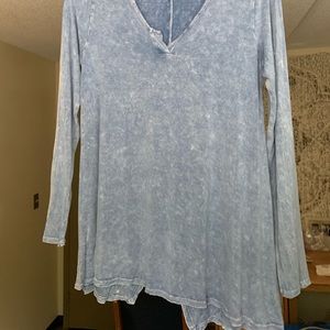 Blue long sleeve boutique shirt